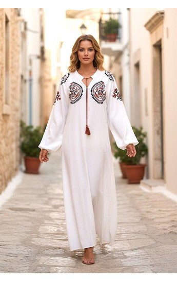 Beyaz Göğsü Ve Kolları Nakışlı Püsküllü Balon Kol Uzun Elbise Be&hellip;