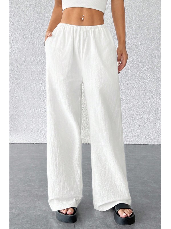 Kadın Beyaz Bol Kesim Cepli Geniş Paça Dökümlü Pantolon